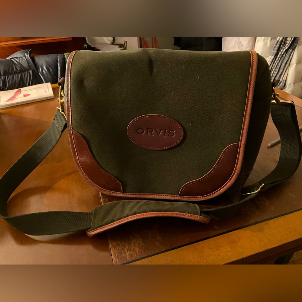 orvis bag/briefcase with shoulder strap